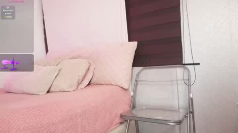 Snapshot of a__vanellopecute chatting on 10.17.25 Alexandra online show from 10.17.25