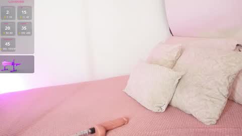 Snapshot of a__vanellopecute chatting on 11.06.25 Alexandra online show from 11.06.25