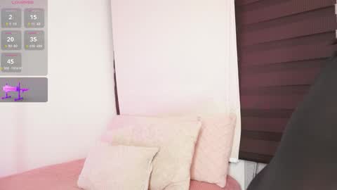 Snapshot of a__vanellopecute chatting on 11.10.25 Alexandra online show from 11.10.25