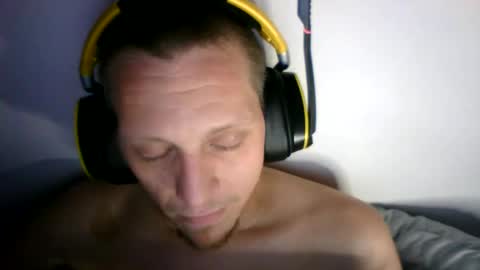 A Bored Dragon online show from 11.05.25