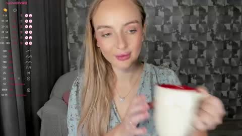 Snapshot of a_delina chatting on 10.03.25 Adelina online show from 10.03.25