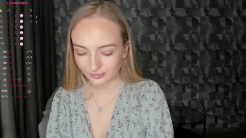 Snapshot of a_delina chatting on 11.03.25 Adelina online show from 11.03.25