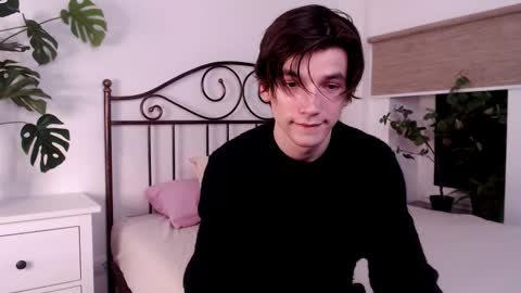 Snapshot of a_lf chatting on 02.11.26 Alf online show from 02.11.26