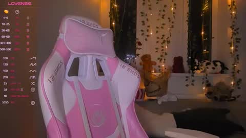 Snapshot of a_nice chatting on 02.15.26 Anice online show from 02.15.26