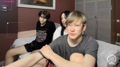 Kris Michael online show from 10.24.25