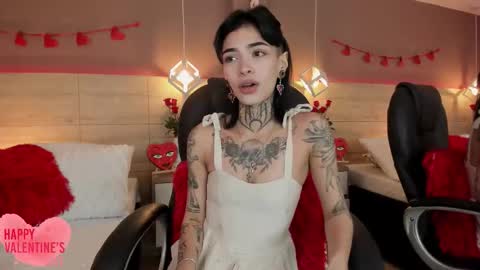 Snapshot of aa_lunit chatting on 02.14.26 Luni online show from 02.14.26