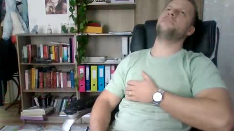 Long distance cumshot online show from 02.27.25