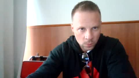 Snapshot of aaaandzzz chatting on 08.08.26 Long distance cumshot online show from 08.08.26