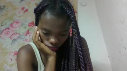 Snapshot of aadienne chatting on 05.01.26 aadienne online show from 05.01.26
