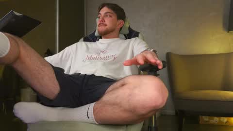 Snapshot of aalexxxxxx chatting on 12.14.25 Alex online show from 12.14.25