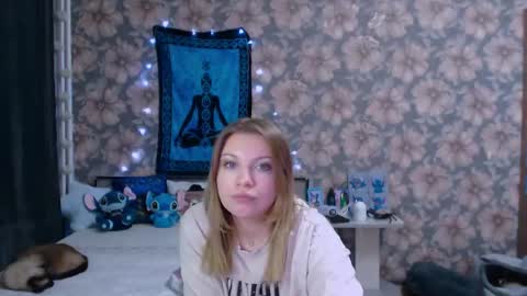 Snapshot of aalicebubble chatting on 01.16.26 Alice online show from 01.16.26