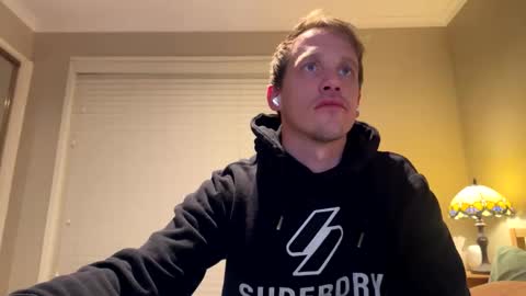 Snapshot of aanal341330 chatting on 09.12.25 Kris online show from 09.12.25