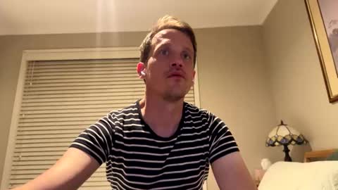 Snapshot of aanal341330 chatting on 11.22.25 Kris online show from 11.22.25