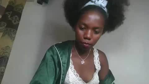 Snapshot of aangevelo chatting on 11.09.25 aangevelo online show from 11.09.25