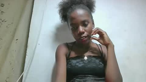 Snapshot of aangevelo chatting on 12.01.25 aangevelo online show from 12.01.25