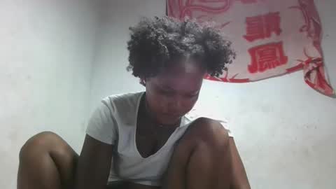 Snapshot of aangevelo chatting on 12.03.25 aangevelo online show from 12.03.25