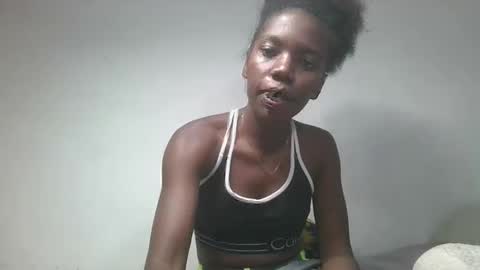 Snapshot of aangevelo chatting on 12.16.25 aangevelo online show from 12.16.25