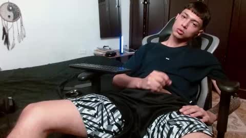 Snapshot of aarman_bannana chatting on 09.28.25 aarman online show from 09.28.25