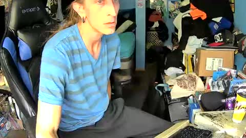 Snapshot of aaron111dub chatting on 06.13.26 NorCalLongSlong online show from 06.13.26
