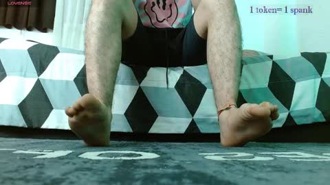 Snapshot of aaron_1806 chatting on 11.26.25 aaron online show from 11.26.25