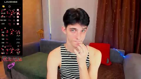 Snapshot of aaron_bang chatting on 11.14.25 Aaron Bang online show from 11.14.25