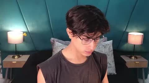 Aaron Ezequiel online show from 06.04.26