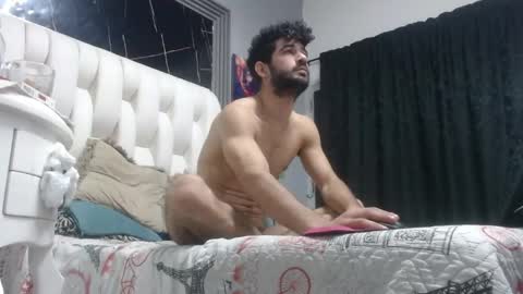 aaron_jones_1 online show from 05.19.26