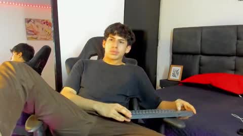 Aron online show from 09.11.25