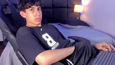 Aron online show from 10.07.25