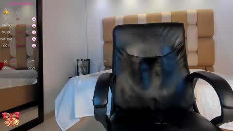 Aaron online show from 12.11.24