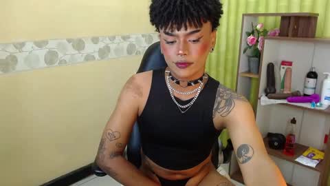 im NiallDun online show from 02.27.25