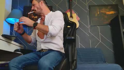 Aaron online show from 10.21.25