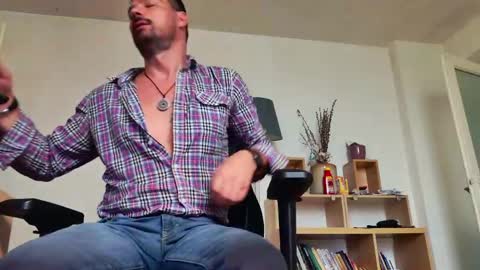 Aaron online show from 05.20.26