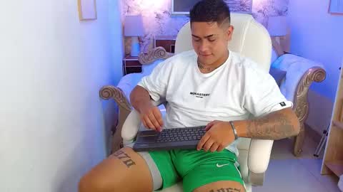 Aaron online show from 12.02.25