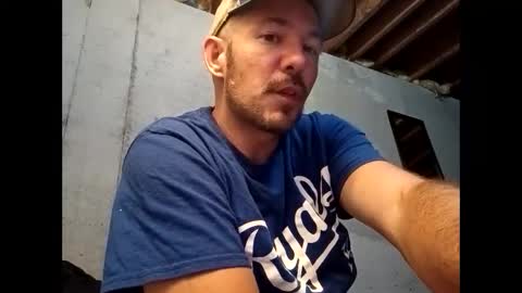 Snapshot of aaronshere888888 chatting on 09.17.25 aaronshere888888 online show from 09.17.25