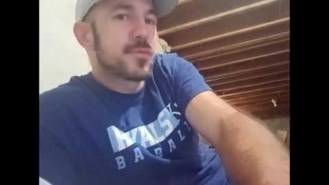 Snapshot of aaronshere888888 chatting on 09.25.25 aaronshere888888 online show from 09.25.25