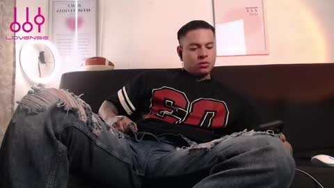 Snapshot of aaronsmith2_ chatting on 12.20.24 aaronsmith2_ online show from 12.20.24