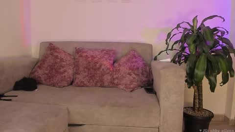 Snapshot of abbey_allen chatting on 02.16.25 Abbey  IG abby allenn  04 December Online at  I will be on vacation dont forget me  See you soon   online show from 02.16.25