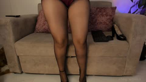 Snapshot of abbey_allen chatting on 10.02.25 Abbey  IG abby allenn  04 December Online at  I will be on vacation dont forget me  See you soon   online show from 10.02.25