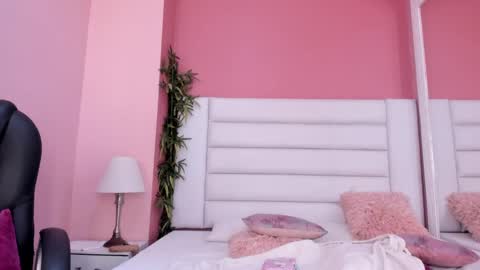 abbey_walker online show from 02.14.25