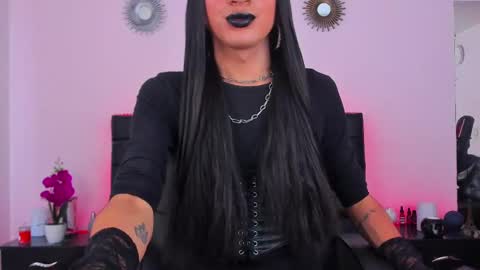 Abbigail Fuster  online show from 02.18.25