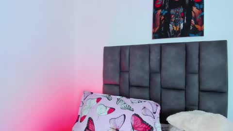 Snapshot of abby_jones2 chatting on 10.18.25 abby jones online show from 10.18.25