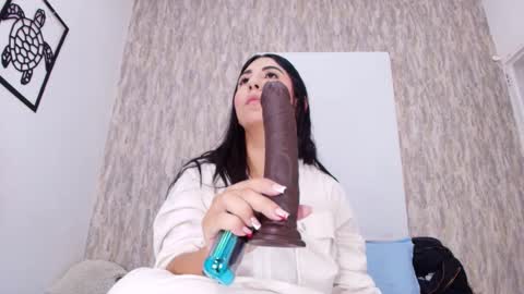 Snapshot of abby_pratt chatting on 11.24.25 Abby online show from 11.24.25