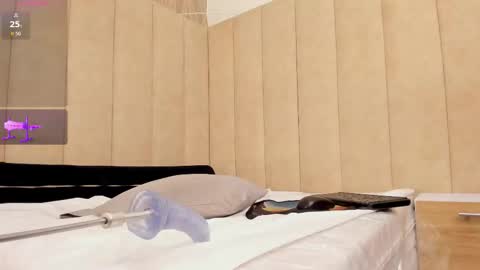 Snapshot of abby_swett1 chatting on 11.07.25 abby_swett1 online show from 11.07.25