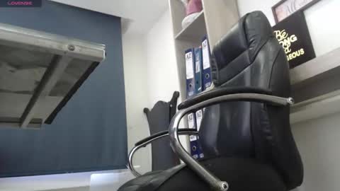 Vannesa online show from 09.18.25