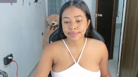 Snapshot of abby_tits chatting on 12.10.24 ABBY online show from 12.10.24