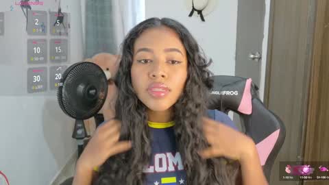 Snapshot of abby_tits chatting on 12.13.24 ABBY online show from 12.13.24