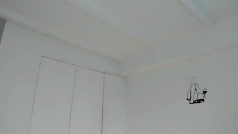 Laura  online show from 06.10.26