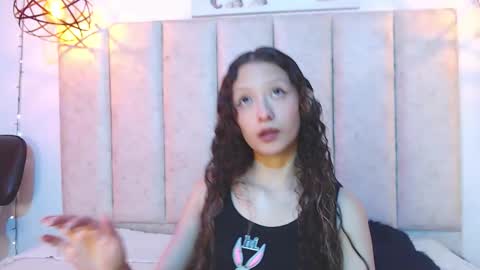 Snapshot of abbycutecs chatting on 01.06.26 abbycute online show from 01.06.26