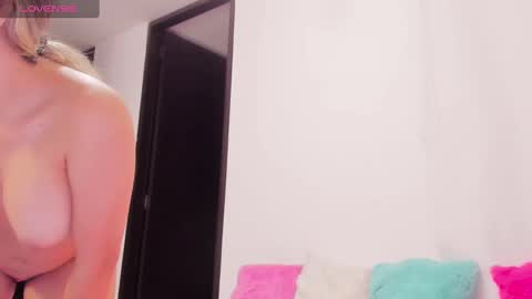 Snapshot of abbyh chatting on 01.09.25 abbyh online show from 01.09.25